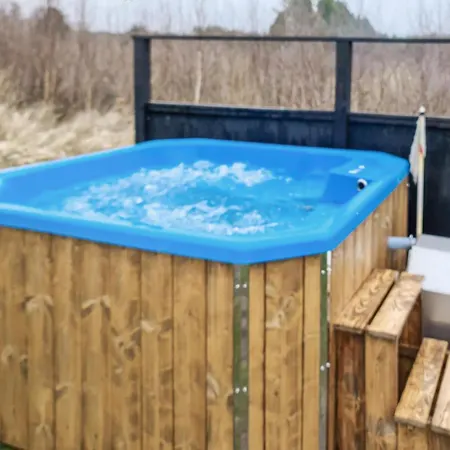 Nice In With Jacuzzi Feriehus